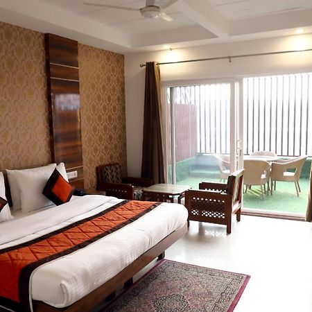 Airport Hotel Nueva Delhi Exterior foto