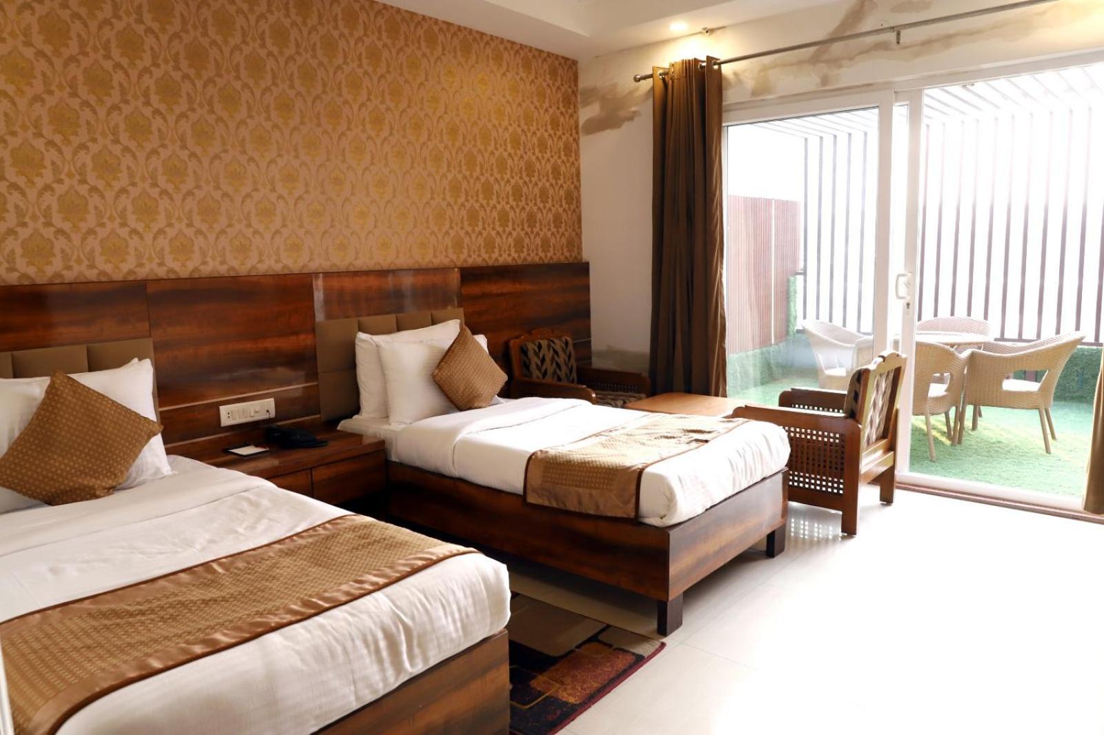 Airport Hotel Nueva Delhi Exterior foto
