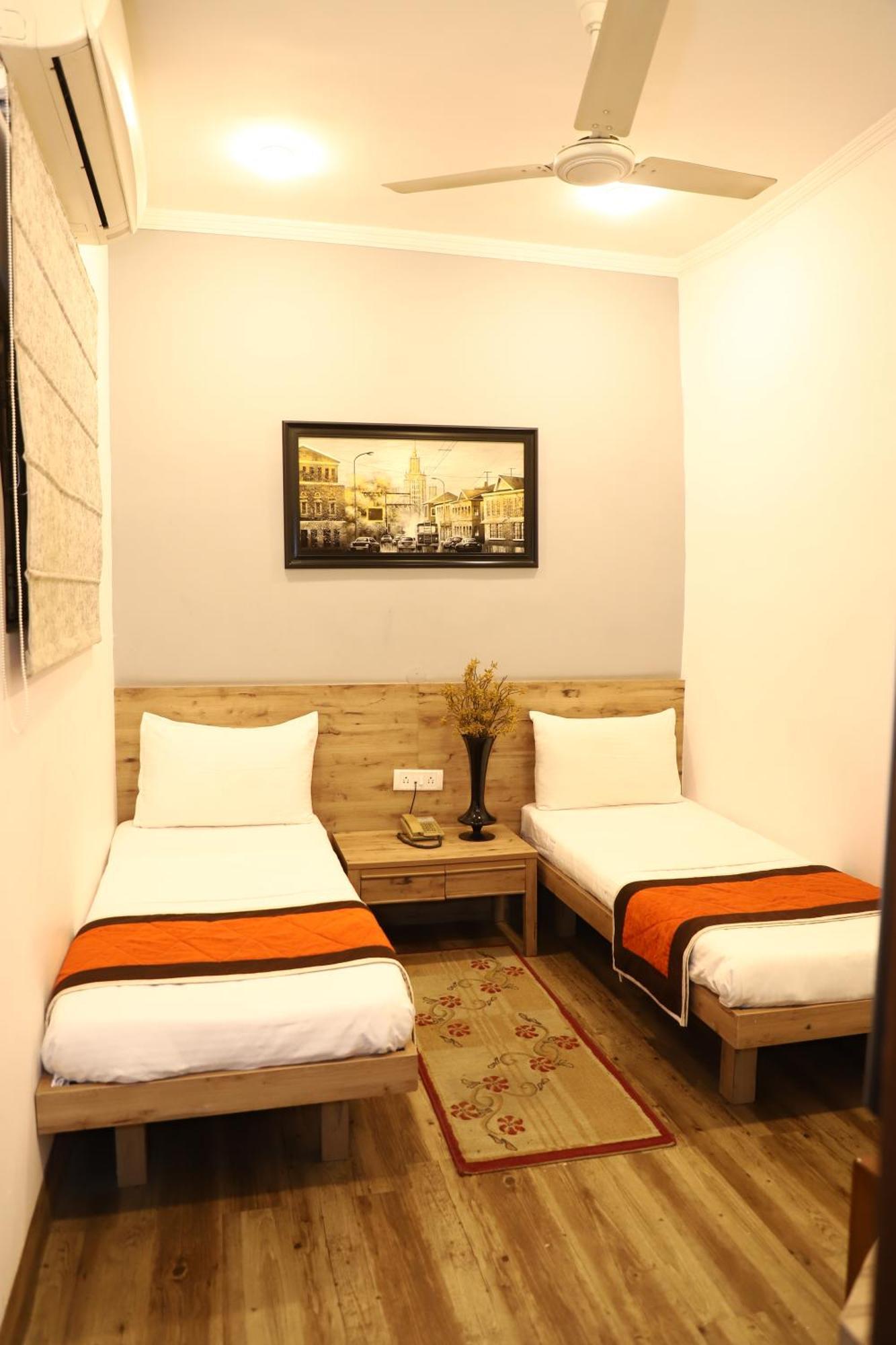 Airport Hotel Nueva Delhi Exterior foto
