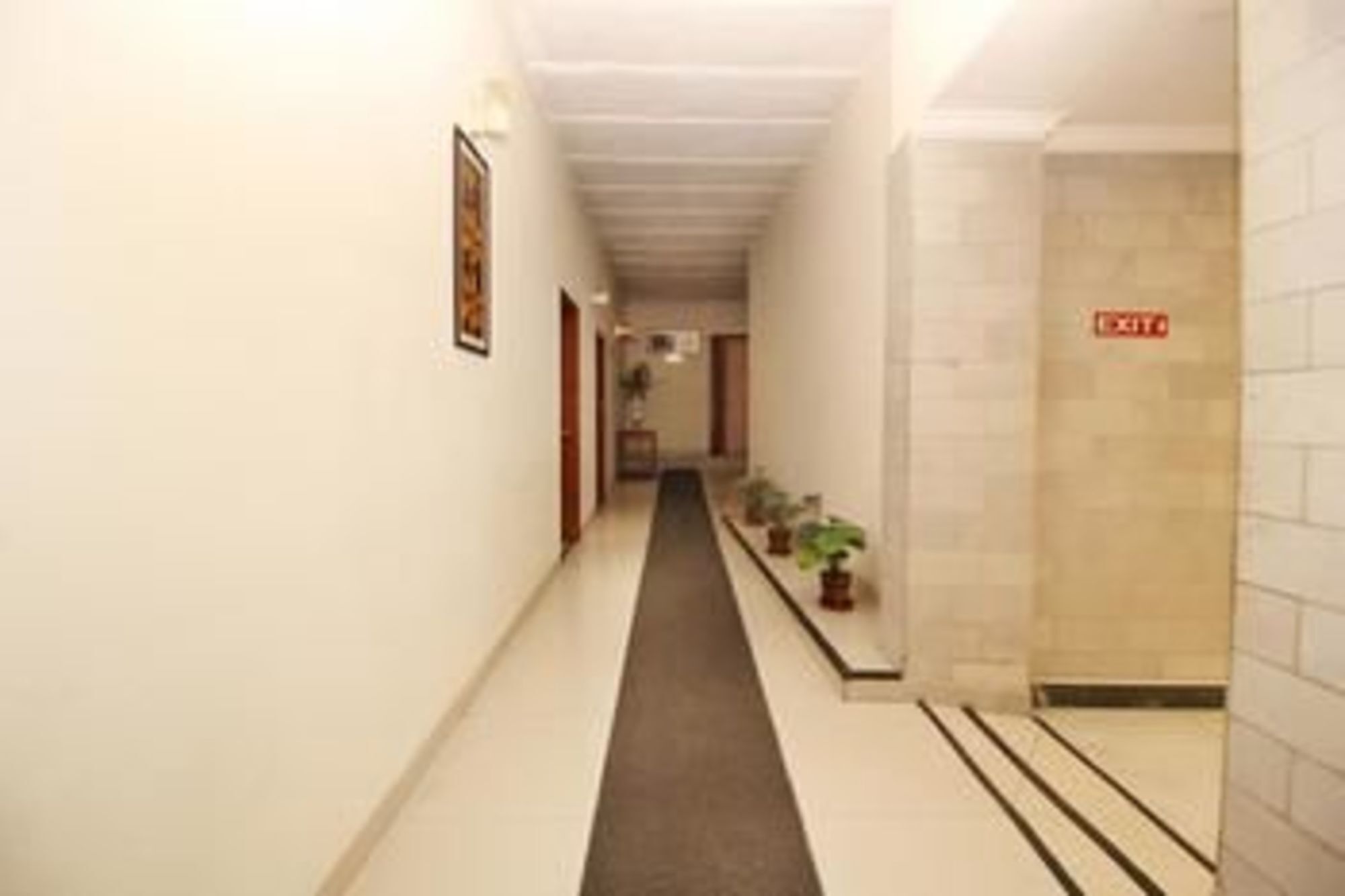 Airport Hotel Nueva Delhi Exterior foto